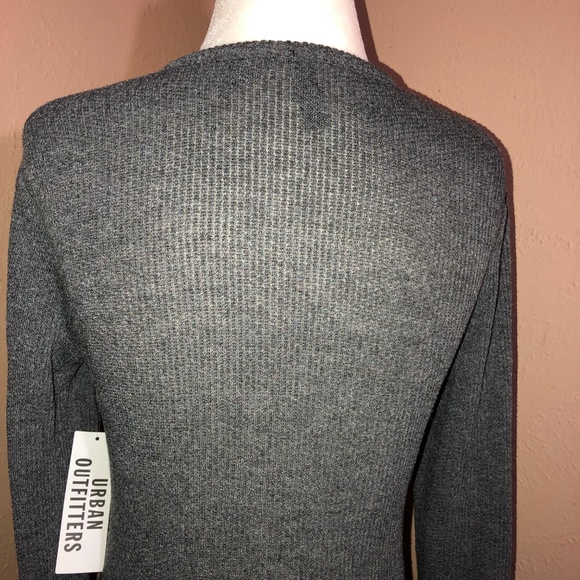 NWT OUT FROM UNDER Gray Deep VNeck Long Sleev Top - Picture 5 of 7